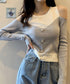 ニットトップス オフショルダーリブニット 肩出し カジュアルスタイル レディース 長袖 ボタン付き おしゃれ レイヤード風セーター韓国風 バイカラーニットトップス 33DW-053
