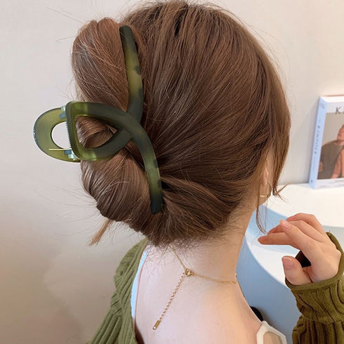 ヘアクリップ大きめアクリルバンスクリップ マット表面 髪留め 大人かわいい ヘアアクセサリー オルチャン ヘアアレンジ しっかり挟める 韓国 まとめ髪 髪飾り人気 3HUIX-003