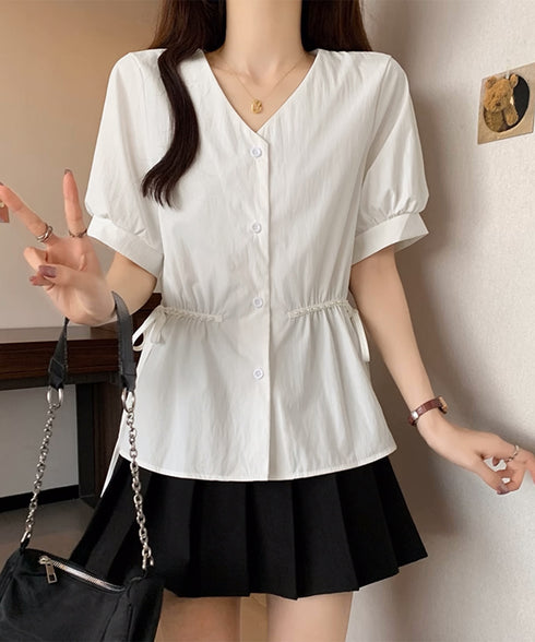 ドロストシャツブラウス パール付夏服半袖 Vネックブラウス ウエストマーク 大人可愛いシャツ白 オフィスカジュアル 着やせゆったり ギャザーシャツ ウエストリボン 3MEILIXQ-003