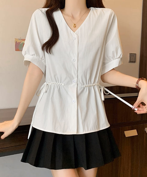 ドロストシャツブラウス パール付夏服半袖 Vネックブラウス ウエストマーク 大人可愛いシャツ白 オフィスカジュアル 着やせゆったり ギャザーシャツ ウエストリボン 3MEILIXQ-003