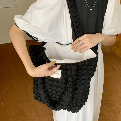 ぽこぽこトートバッグ ワッフル風バッグ 大容量 ポップコーントートバッグ レディース 韓国 軽量肩掛けカバン カジュアル おでかけバッグ A4収納可能 通勤通学 3SBAOB-017