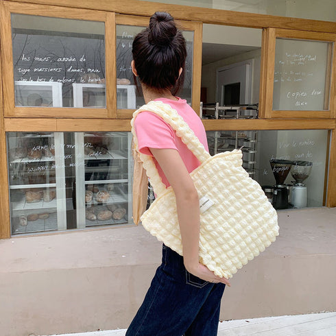 ぽこぽこトートバッグ ワッフル風バッグ 大容量 ポップコーントートバッグ レディース 韓国 軽量肩掛けカバン カジュアル おでかけバッグ A4収納可能 通勤通学 3SBAOB-017