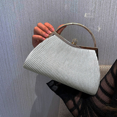 プリーツパーティーバッグ クラッチバッグ 結婚式 がま口 サブバッグ エレガント チェーンショルダーバッグ ゴージャス ハンドバッグ お呼ばれ プチプラミニバッグ 3WEINAS-001