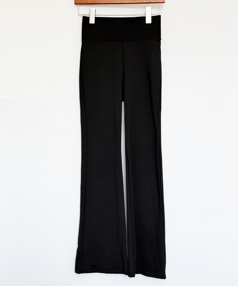 ヨガスパッツ レディース ヨガウェア無地 トレーニングパンツ おしゃれ フィットネスパンツ ストレッチ 美尻 ジムウェア スポーツレギンス 美脚 スポーツウェア 617KZ-004