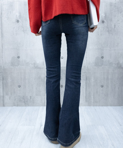 セミフレアデニムパンツ レディース 美脚 ベルト付き デニムスキニー 韓国風 フィット感 着やせ脚長 カジュアル レトロ ロングパンツ 細身 ブーツカットデニム 617KZ-008