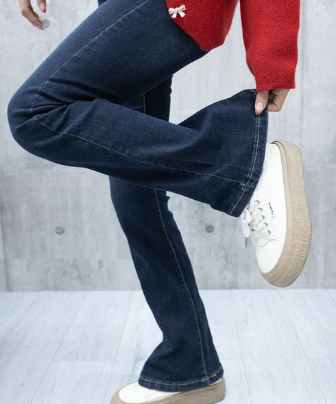 セミフレアデニムパンツ レディース 美脚 ベルト付き デニムスキニー 韓国風 フィット感 着やせ脚長 カジュアル レトロ ロングパンツ 細身 ブーツカットデニム 617KZ-008