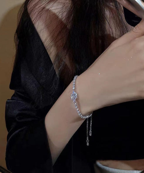 ラインストーンブレスレット韓国風バングル キラキラジュエリー レディース 華奢 ゴールド シルバー ビジューアクセサリー 上品 ギフト デートコーデ 派手 結婚式 617XW-011