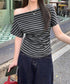 オフショルダーカットソー サイドギャザー ワンショルダーtシャツ レディース ボートネック 肩見せTシャツ 薄手夏t 大人カジュアル 半袖夏服 ボーダーtシャツ 6CCFS-002