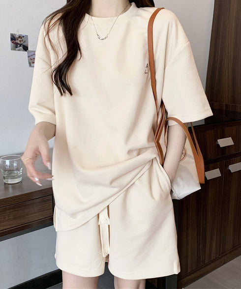 ワンポイントロゴTシャツセットアップ夏服 ゆったり半袖トップス ショートパンツ上下セット リラックスルームウェア カジュアル ワンマイルウェア 韓国風 大人可愛い 6YYG-009