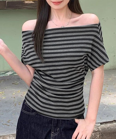 オフショルダーカットソー サイドギャザー ワンショルダーtシャツ レディース ボートネック 肩見せTシャツ 薄手夏t 大人カジュアル 半袖夏服 ボーダーtシャツ 6CCFS-002
