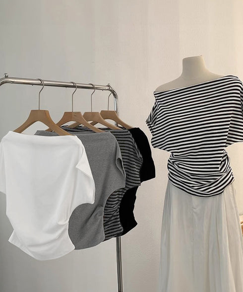 オフショルダーカットソー サイドギャザー ワンショルダーtシャツ レディース ボートネック 肩見せTシャツ 薄手夏t 大人カジュアル 半袖夏服 ボーダーtシャツ 6CCFS-002