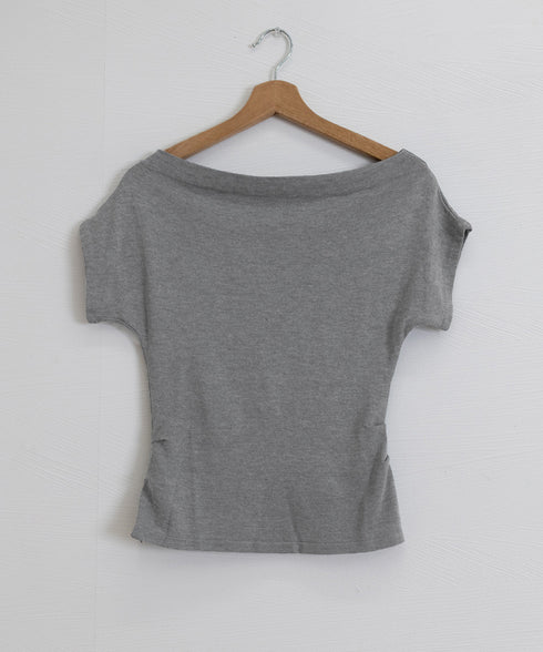オフショルダーカットソー サイドギャザー ワンショルダーtシャツ レディース ボートネック 肩見せTシャツ 薄手夏t 大人カジュアル 半袖夏服 ボーダーtシャツ 6CCFS-002