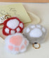 足跡キーホルダー もこもこファーチャーム ふわふわバッグチャーム リング付き 猫の肉球キーリング キーチェーン可愛いバッグ飾り 鞄アクセサリーお洒落ミニチャーム 6ERHANG-001