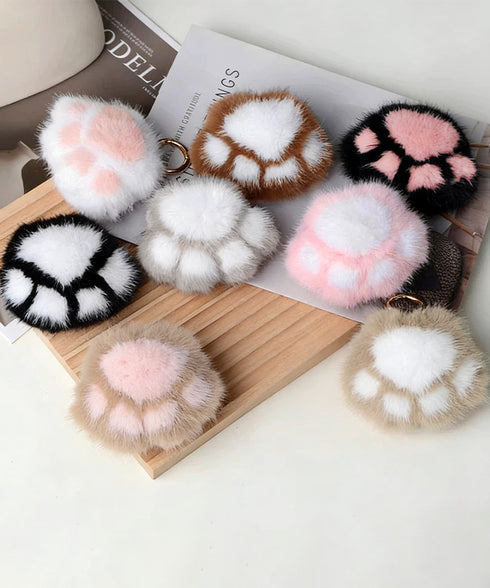 足跡キーホルダー もこもこファーチャーム ふわふわバッグチャーム リング付き 猫の肉球キーリング キーチェーン可愛いバッグ飾り 鞄アクセサリーお洒落ミニチャーム 6ERHANG-001