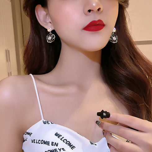 ツバキ ピアス 韓国 アクセサリー 女性 大人可愛い ピアス 揺れる 花モチーフ 耳飾り 大ぶり ピアス ぶら下がり ファッション雑貨 上品 清楚 6JFENG-002