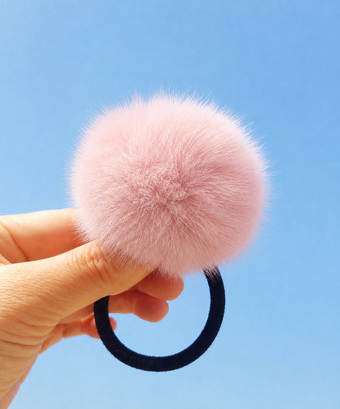 ファーヘアゴム ポンポンヘアアクセ韓国風 レディースふわふわ可愛い髪飾りモコモコボリュームファーポニー 秋冬トレンド ワンポイント髪留め簡単まとめ髪ゴム 手首飾り 6KANYX-004