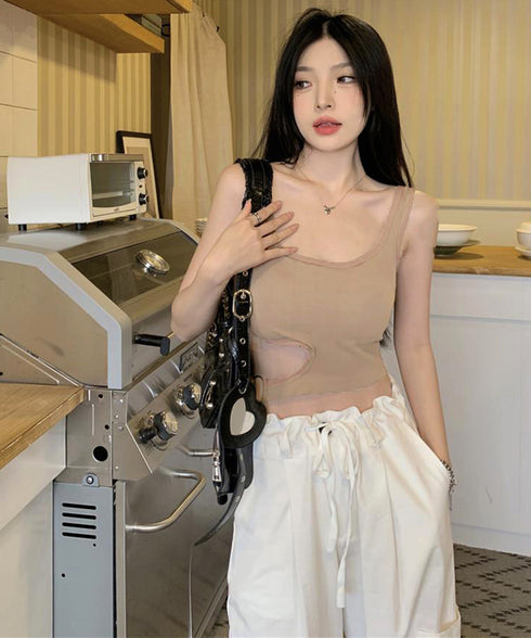 タンクトップレディース カップ付きタンク サイドカットアウト タンクトップ ショート丈 インナートップス 韓国 見せインナー カジュアル重ね着 へそ出し セクシー 6MYAXIN-002