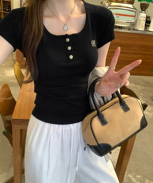 ヘンリーネック 半袖Tシャツワンポイント レディースタイトトップス細見え 刺しゅうロゴtシャツフロントボタンリブカットソー大人可愛いサマーニットカジュアルきれいめ 6MZYP-001