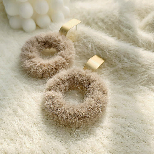 リングピアス レディース ファー付き リングピアス レディース ファー付き アクセサリー もこもこ 揺れるピアス 小物 サークルピアス 秋冬 6QQ-001
