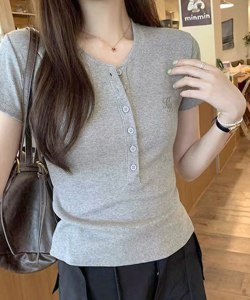 ヘンリーネックTシャツワンポイントロゴt 細見えリブトップス ハーフボタン コンパクトTシャツ 華奢見え刺しゅう 半袖カットソー 韓国風 大人カジュアル春夏服無地 6SLSHUM-001