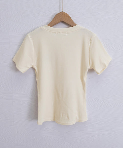 ヘンリーネックTシャツワンポイントロゴt 細見えリブトップス ハーフボタン コンパクトTシャツ 華奢見え刺しゅう 半袖カットソー 韓国風 大人カジュアル春夏服無地 6SLSHUM-001