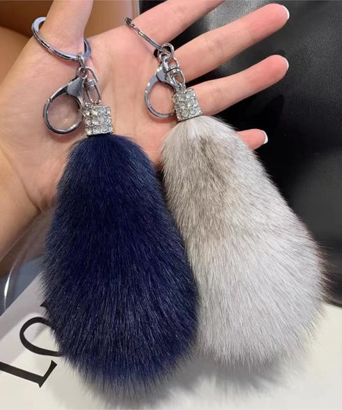 バッグチャームふわふわしっぽキーホルダー カラフル もこもこファーキーホルダー 可愛いバッグアクセサリー ボリューム 尾っぽチャーム キラキラ 鍵やバッグ飾り小物 6YANNI-001