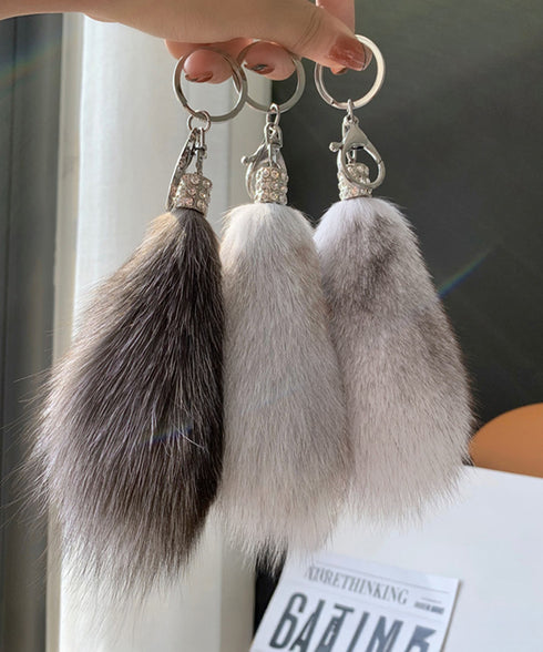 バッグチャームふわふわしっぽキーホルダー カラフル もこもこファーキーホルダー 可愛いバッグアクセサリー ボリューム 尾っぽチャーム キラキラ 鍵やバッグ飾り小物 6YANNI-001
