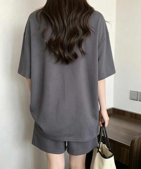 ワンポイントロゴTシャツセットアップ夏服 ゆったり半袖トップス ショートパンツ上下セット リラックスルームウェア カジュアル ワンマイルウェア 韓国風 大人可愛い 6YYG-009