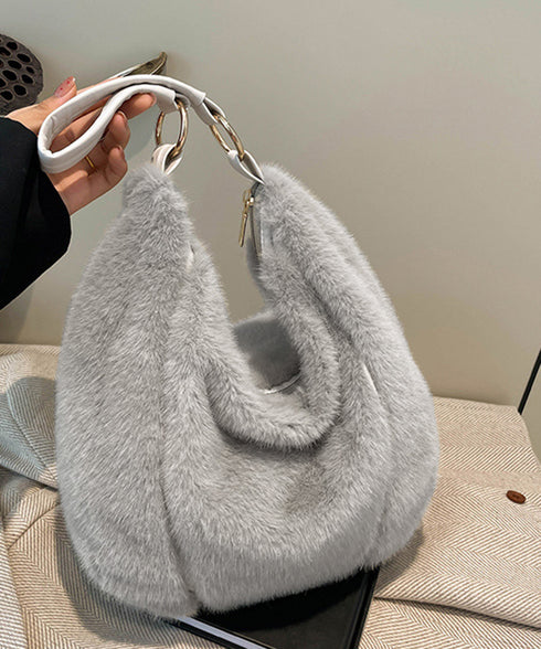 もこもこトートバッグエコファー秋冬バッグ レディースふわふわワンショルダーバッグ 大人かわいいフェイクファー肩掛けバッグ軽量A4大容量 斜め掛けバッグ おしゃれ鞄 6ZMIN-010