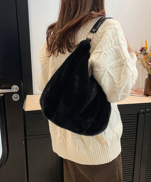 もこもこトートバッグエコファー秋冬バッグ レディースふわふわワンショルダーバッグ 大人かわいいフェイクファー肩掛けバッグ軽量A4大容量 斜め掛けバッグ おしゃれ鞄 6ZMIN-010