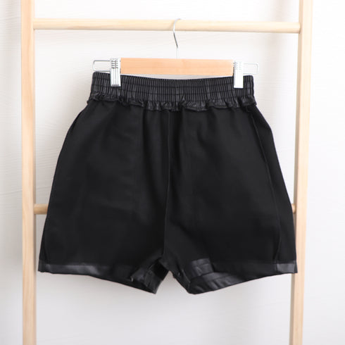 ハイウエスト ショートパンツ レディース フェイクレザー 短パン キュロットパンツ 裾広 美脚 ボトムス 韓国ファッション 秋冬 PUレザー ショートパンツ 6ZYFEN-001