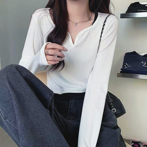 ショート丈トップス キーネック Tシャツ レディースファッション カットソー vネック 韓国風 お洒落 重ね着 着回し レイヤード風 インナー デコルテ 77BYFS-042