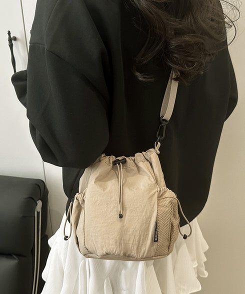 ショルダーバッグ 韓国風 ユニセックス鞄 バケットバッグ ドローストリング付き ミニ巾着バッグ 多収納 カジュアルかばん コンパクト 斜め掛けバッグ 大人かわいい 77CHTAO-002