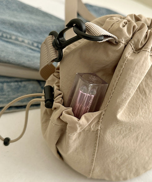 ショルダーバッグ 韓国風 ユニセックス鞄 バケットバッグ ドローストリング付き ミニ巾着バッグ 多収納 カジュアルかばん コンパクト 斜め掛けバッグ 大人かわいい 77CHTAO-002