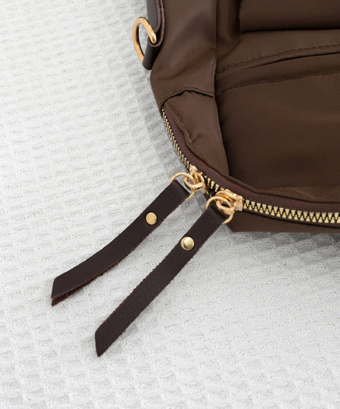 リュックサック A4大容量 ユニセックス バックパック 多収納 背負いバッグ 修学旅行 男女兼用バッグ 大きめ 韓国風 人気デイパック 通勤通学 マザーズリュック 77WENYU-001