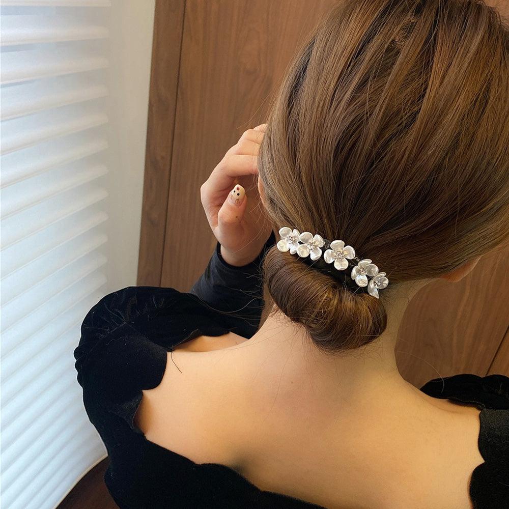 シニヨン ヘアアレンジ レディース A