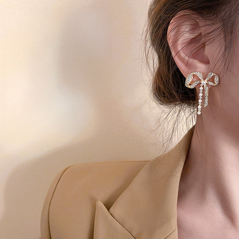 ピアス 蝶結び レディース ピアス 蝶結び レディース フェイクパール ジュエリー 大人 きれいめ ラインストーン アクセサリー フェミニン 80BYU-015