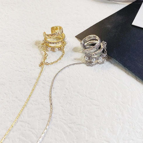 片耳用 イヤーカフ レディースイヤリング ウェアリング チェーンイヤーカフ 韓国 おしゃれ 結婚式 プチプラ アクセサリー 耳飾り フェイクパール キラキラ輝く 80BYU-018