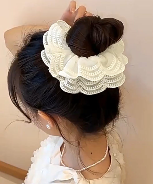 ボリュームレースシュシュ 韓国風ヘアゴム レディース 大人かわいい ヘアアクセ フェミニン ヘアグッズ 甘めスタイル 髪飾り おしゃれ まとめ髪 オルチャン髪ゴム 80JUNSHAN-011