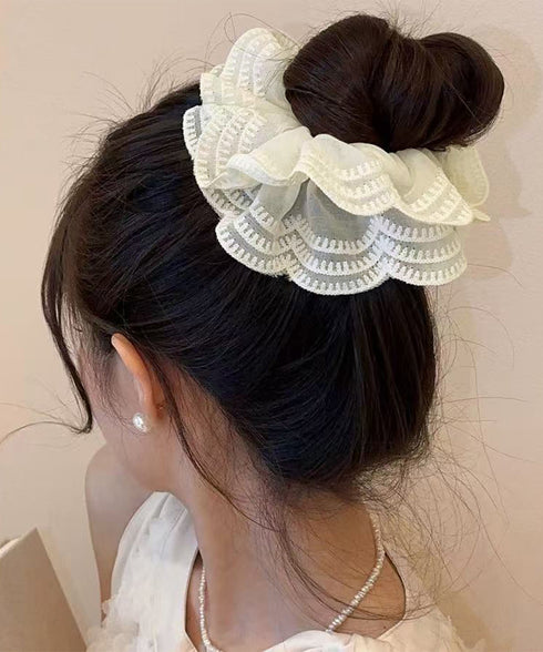 ボリュームレースシュシュ 韓国風ヘアゴム レディース 大人かわいい ヘアアクセ フェミニン ヘアグッズ 甘めスタイル 髪飾り おしゃれ まとめ髪 オルチャン髪ゴム 80JUNSHAN-011