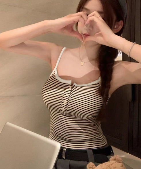 カップ付きキャミソール ブラトップ重ね着 レディースブラキャミ ショート丈 ノンワイヤー Uネックキャミソール ボーダー柄インナー パッド付き インナーウェア夏服 80LEYOU-001