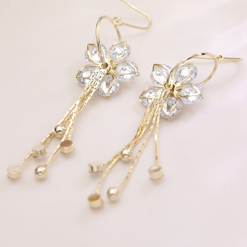 韓国風 花モチーフ フックピアス 女性 ぶら下がり ロングピアス ラインストーン 揺れるピアス レディース きれいめ アクセサリー おしゃれ 華奢ピアス 春夏 80MINGHANG-001