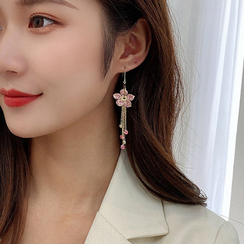 韓国風 花モチーフ フックピアス 女性 ぶら下がり ロングピアス ラインストーン 揺れるピアス レディース きれいめ アクセサリー おしゃれ 華奢ピアス 春夏 80MINGHANG-001