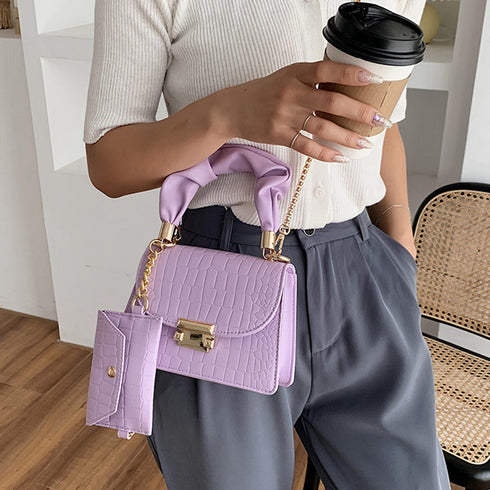 クロコ型押しショルダーバッグ ポーチ付き レディース ミニ 2wayハンドバッグ 高みえ チェーンバッグ 韓国斜めがけバッグ 大人手提げバッグ 女性 肩掛けカバン 80SAIK-002