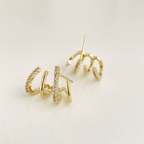 キラキラ ピアス 韓国風 イーグルクロー スタッドピアス レディース スタイリッシュ フォークピアス おしゃれ アーチ型ピアス かぶらない 珍しい 80YUNNIAN-001