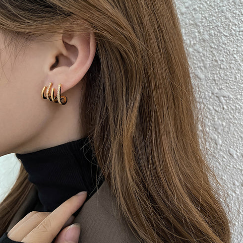 キラキラ ピアス 韓国風 イーグルクロー スタッドピアス レディース スタイリッシュ フォークピアス おしゃれ アーチ型ピアス かぶらない 珍しい 80YUNNIAN-001