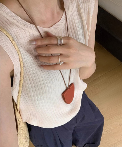 サマーニットタンクトップ 背中開き 夏服 前後2WAYリブニット ノースリーブトップス レディース ラウンドネックプルオーバー バックオープンニットソー きれいめ 80ZHONGYI-002
