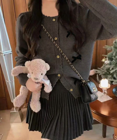 ニットカーディガンリボン飾り 秋冬ニット レディース 韓国風ニットトップスクルーネック 大人可愛い 長袖ニットアウター 程よい甘さセーター メタルボタンニット羽織 83CHENXN-006