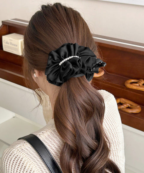 パールバナナクリップサテン風ヘアクリップ しっかり留まる大きめ髪留め 韓国風ヘアアクセサリー大人可愛い おしゃれハーフアップ 簡単ヘアアレンジグッズ ポニーテール 83SUIMIN-001