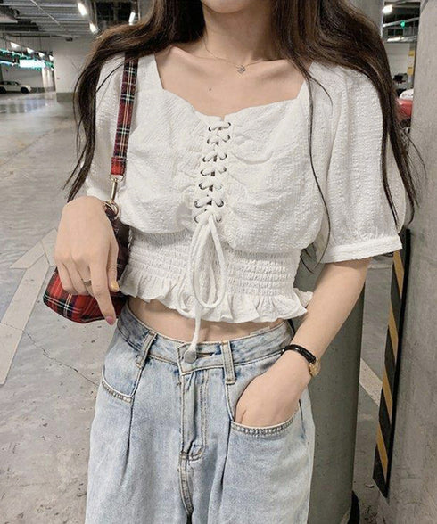 レースアップブラウスウエストシャーリング レディース スクエアネック シャツブラウス フェミニン 春夏服 人気半袖トップス 韓国風ショート丈ブラウス 無地 着やせ 83CYZ-001